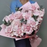 Розовый жемчуг Букет французских роз с доставкой в Кисловодске