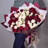 Любимой женщине Эффектный букет кустовых роз с доставкой в Кисловодске