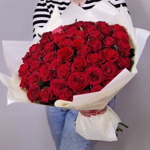Букет 55 красных роз