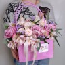 Цветы в сумочке Очарование с доставкой в Кисловодске