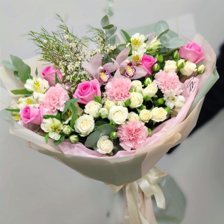 Букет из роз и орхидей Тебе моя любовь