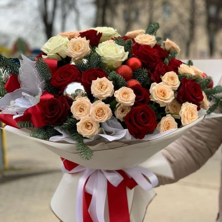 Букет Зимние радости с доставкой в Кисловодске