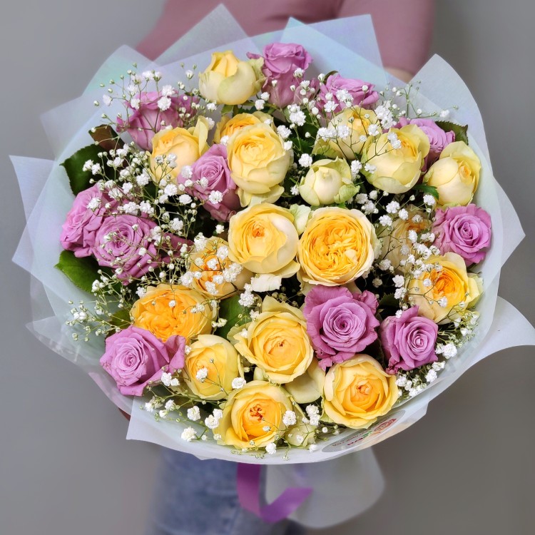 Созвездие любви Букет роз с доставкой в Кисловодске