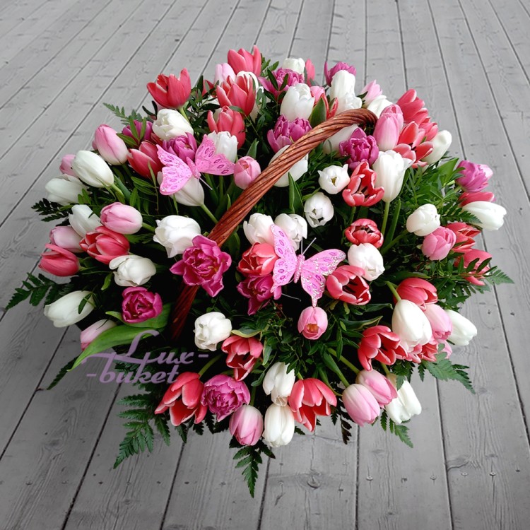 Корзина тюльпанов Прекрасное впечатление с доставкой в Кисловодске
