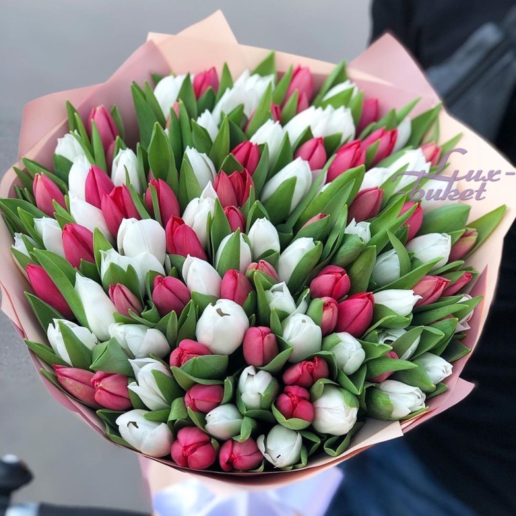 Большой букет тюльпанов Когда в сердце весна с доставкой в Кисловодске