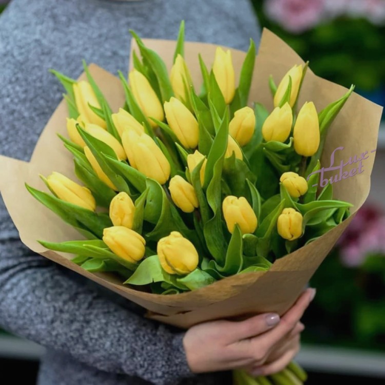 Букет желтых тюльпанов Солнечный денек с доставкой в Кисловодске