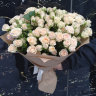 Прелесть Букет кремовых кустовых роз с доставкой в Кисловодске
