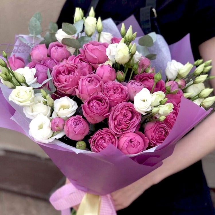 Очаровательная муза Пионовидные розы с доставкой в Кисловодске