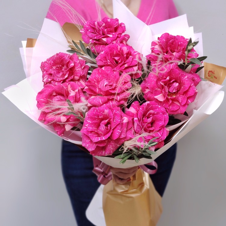 Гламур Букет французских роз с доставкой в Кисловодске