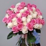 Розы белые и розовые премиум с доставкой в Кисловодске
